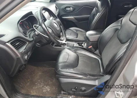 2019 Jeep Cherokee Latitude Plus z USA, uszkodzony, nr VIN 1C4PJLLB1KD316125